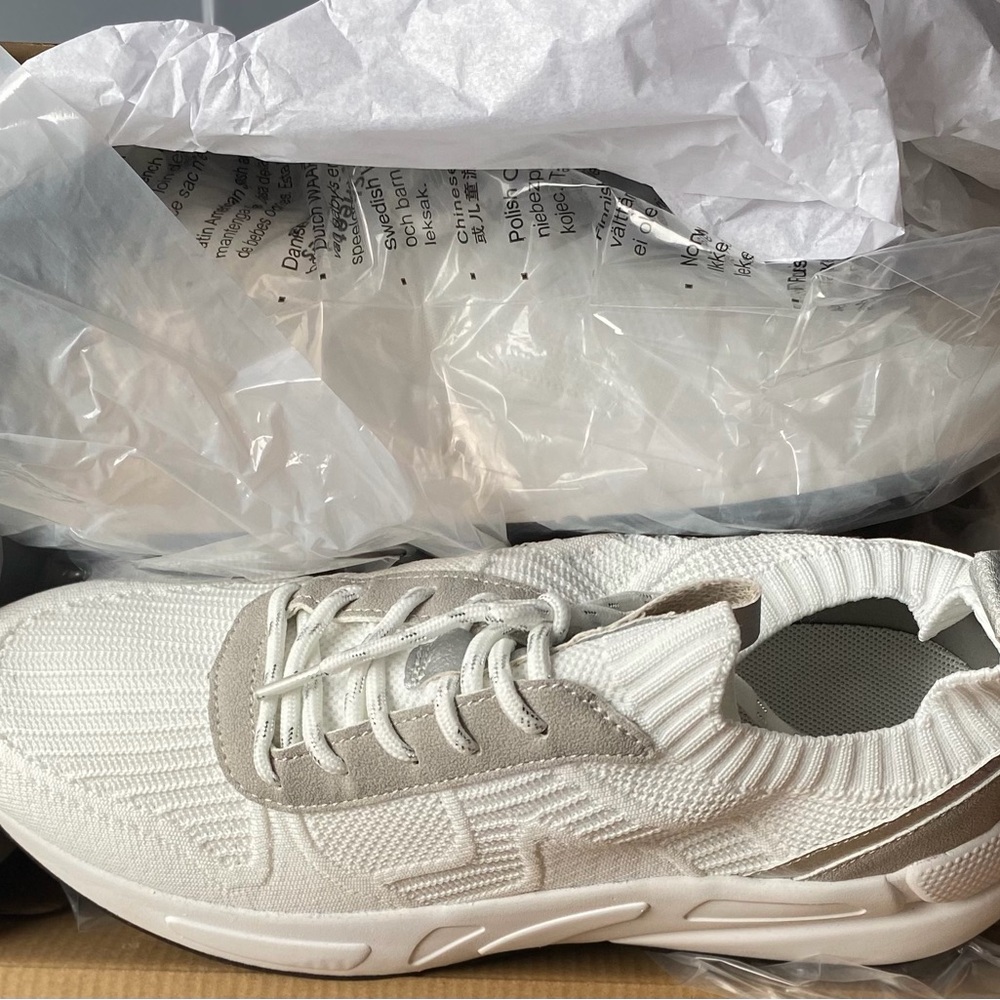 Knit Slip-On Athletic Fabletics Sneakers in Off-White size 10